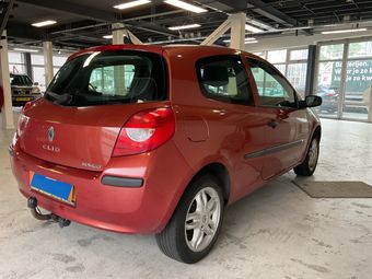Renault Clio III 1.2 Confort - photo 5
