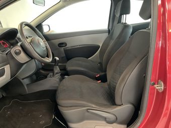 Renault Clio III 1.2 Confort - photo 6