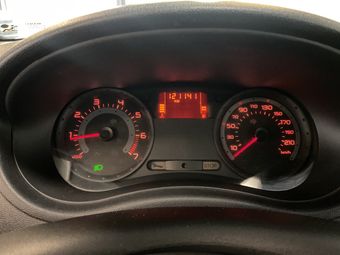 Renault Clio III 1.2 Confort - photo 7