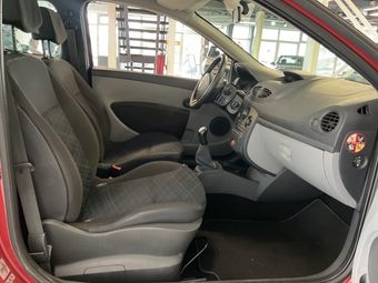 Renault Clio III 1.2 Confort - photo 13